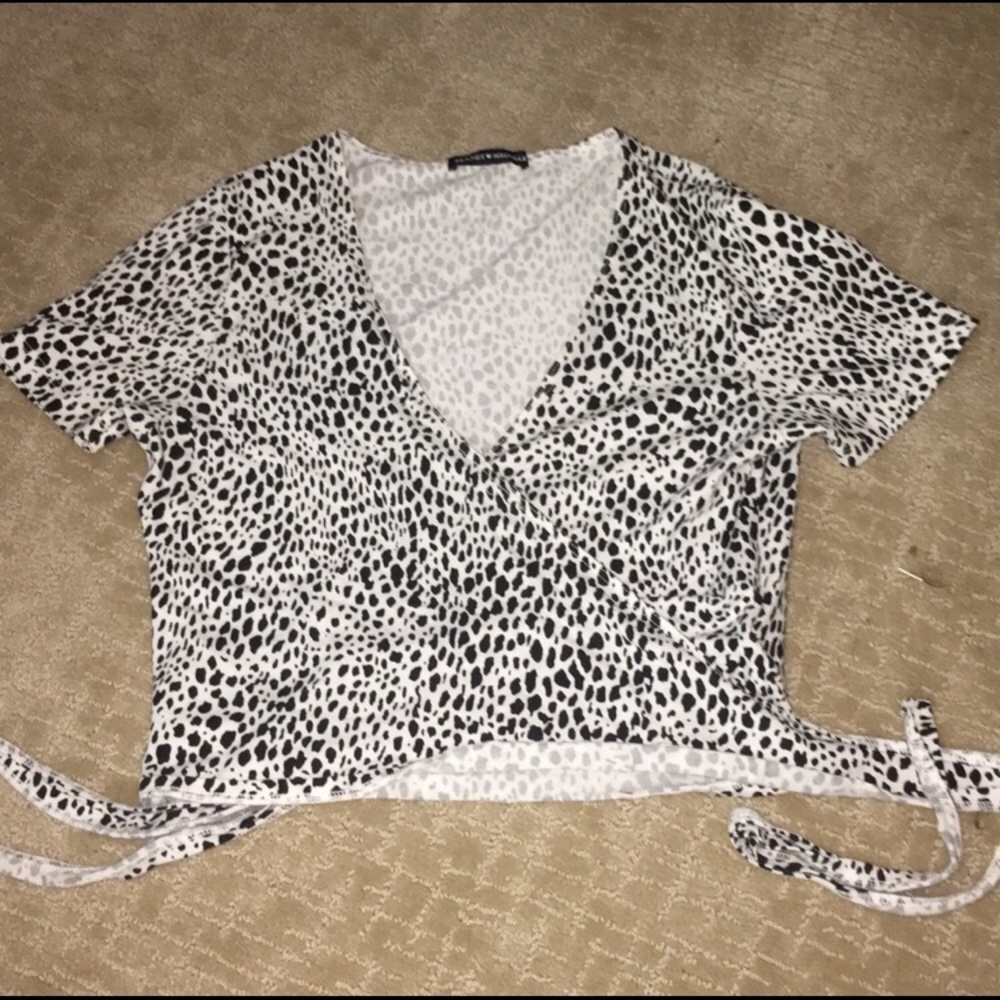 Brandy Melville cheetah rae top